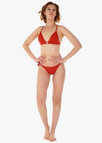 Γυναικείο σετ μαγιό bikini τριγωνάκι μονόχρωμο αποσπώμενη επένδυση slip brazil δετό.Καλύπτει B CUP